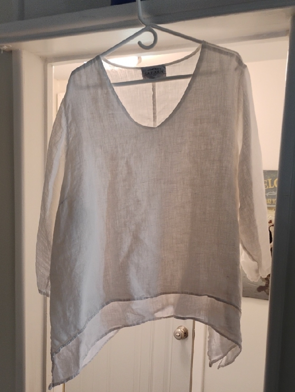Lightweight White Linen V-Neck Tunic Top